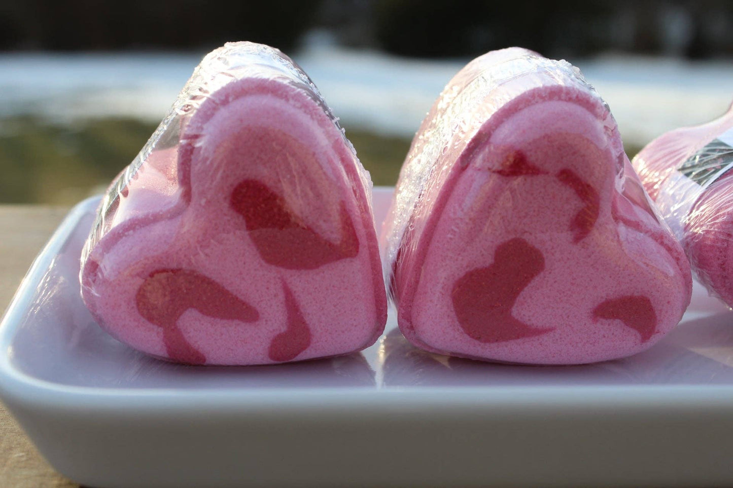 Heart Bath bomb - 4.5 oz - Bite me! Scent